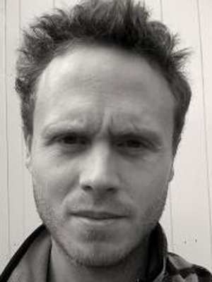 Jonathan Hopkins; senarist, yönetmen