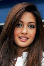 Riya Sen; Kalküta, Batı Bengal, Hindistan doğumlu Hintmodel oyuncu