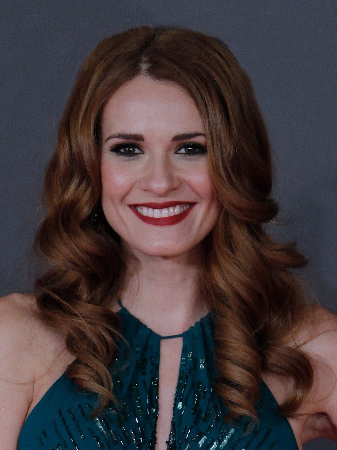 Elena Ballesteros; Madrid, İspanya doğumlu İspanyol oyuncu