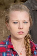 Charlotte Beaumont; İngiliz  oyuncu