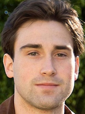 Sean Stone; Sean Christopher Stone olarak da bilinen Amerikalı oyuncu, senarist, yönetmen