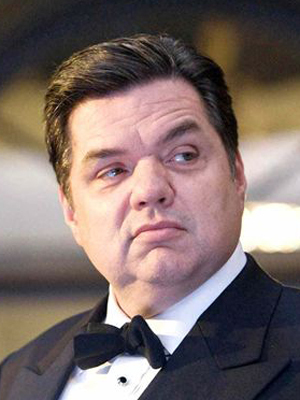 Oliver Platt; Oliver James Platt olarak da bilinen Kanadalı  oyuncu
