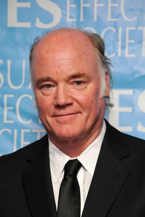 Phil Tippett; Amerikalı görsel efekt sorumlusu, danışman, yaratık tasarımı uzmanı ve yönetmen