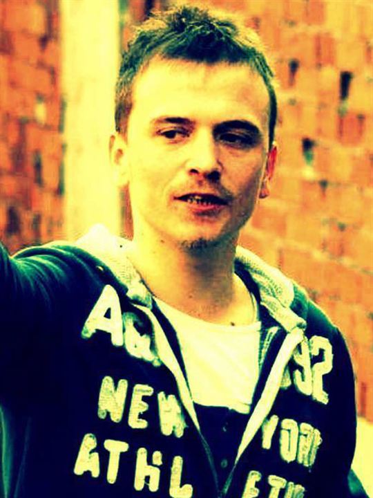Gökhan Aksu; Türk senarist, yönetmen