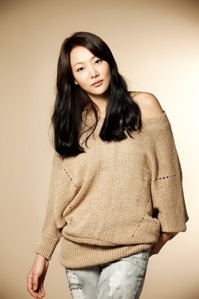 Ji-Hye Yun; Güney Kore doğumlu Yun Ji-Hye, Yoon Ji-hye olarak da bilinen Güney Koreli oyuncu