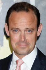 Harry Hadden-Paton; Westminster,Londra,İngiltere doğumlu İngiliz  oyuncu