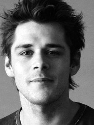 Kenny Doughty; Barnsley,Güney Yorkshire ,İngiltere doğumlu İngiliz  oyuncu