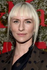 Mickey Sumner; West End,Londra,İngiltere doğumlu Brigitte Michael Sumner olarak da bilinen İngiliz oyuncu