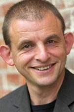 Dominique Horwitz; Alman oyuncu