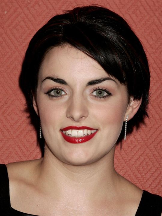 Nora-Jane Noone; Galway,İrlanda doğumlu İrlandalı  oyuncu