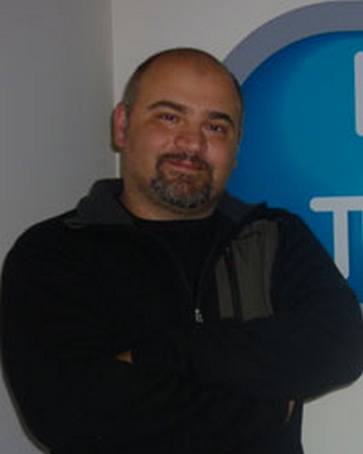 Ömer Özgür; Türk besteci, müzisyen