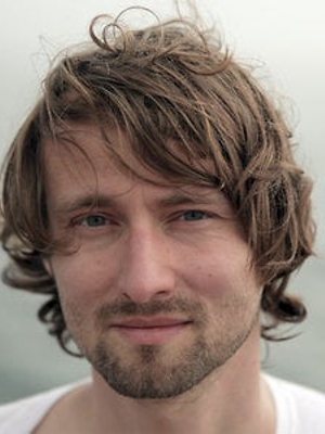 Bartek Dziadosz; yönetmen