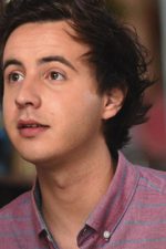 Nicholas Coombe; Kyneton, Victoria, Avustralya doğumlu Avustralyalı oyuncu