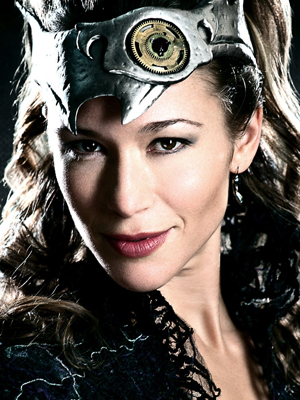 Sharon Taylor; Kanadalı  oyuncu, ortak yapımcı