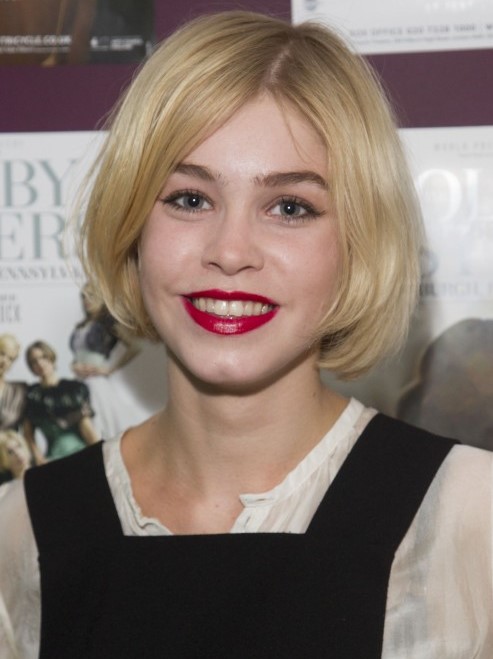 Alice Sanders; oyuncu