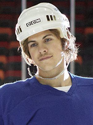 Andrew Herr; İngiliz  oyuncu