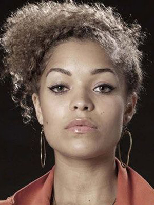 Antonia Thomas; Londra,İngiltere doğumlu Antonia Laura Thomas olarak da bilinen İngiliz  oyuncu