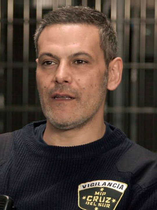 Roberto Enriquez; Madrid, İspanya doğumlu İspanyol oyuncu