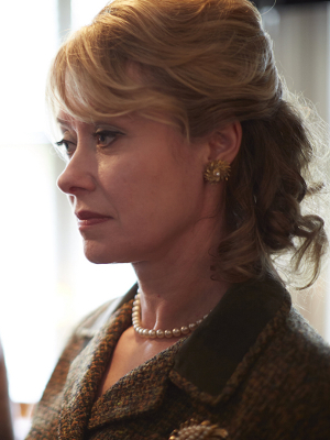 Beth Goddard; Colchester,Essex,İngiltere doğumlu Elizabeth Jane Goddard olarak da bilinen İngiliz  oyuncu