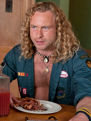 Dan Petronijevic; Amerikalı oyuncu