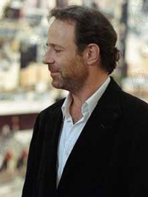 Marc Lévy; Fransız oyuncu, yazar, ortak yapımcı