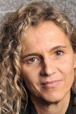 Delphine De Vigan; Fransız adaptasyon, diyalog yazarı, senarist