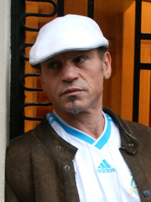 Jo Prestia; Fransız oyuncu