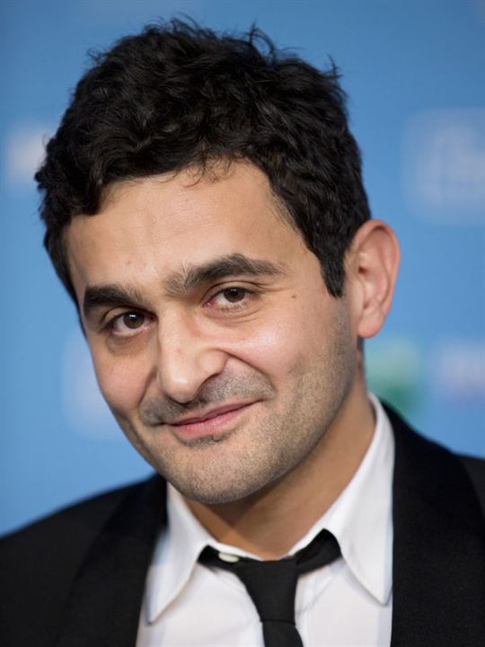 Laurent Capelluto; Kinşasa, Demokratik Kongo Cumhuriyeti doğumlu Kongolu oyuncu