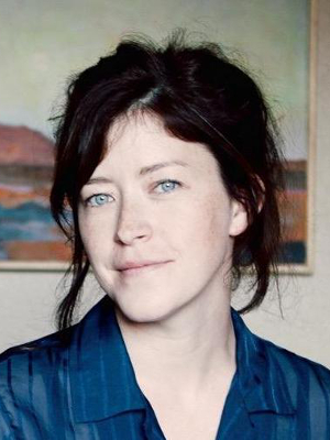 Julia Hart; senarist, yönetmen, oyuncu