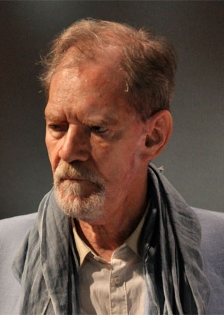 Alejandro Sieveking; Rengo, Şili doğumlu Şilili oyuncu