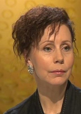 Tiina Mälberg; Eston oyuncu