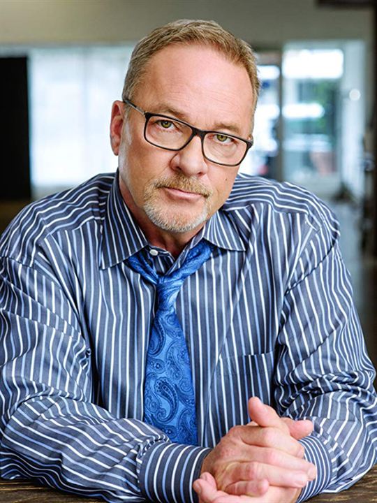 Mark Thompson; Amerikalı oyuncu, kostüm tasarımcısı