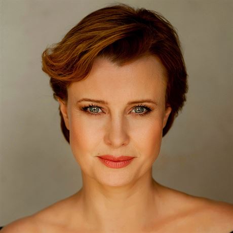 Jitka Schneiderová; Znaym, Çekya doğumlu Çek oyuncu