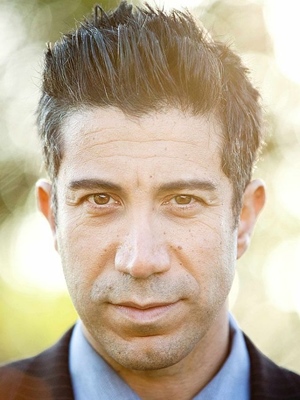 Gianni Capaldi; Motherwell,İskoçya doğumlu İskoç  oyuncu