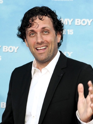 Sean Anders; Amerikalı senarist, yönetmen, yapımcı