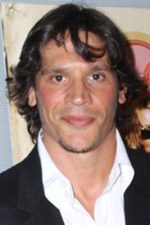 Sergio Peris-Mencheta; Madrid, İspanya doğumlu Sergio Peris-Mencheta Barrio olarak da bilinen İspanyol oyuncu