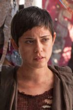 Rosa Salazar; Rosa Bianca Salazar olarak da bilinen Amerikalı oyuncu