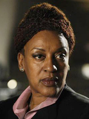 CCH Pounder; Carol Christine Hilaria Pounder olarak da bilinen Amerikalı oyuncu