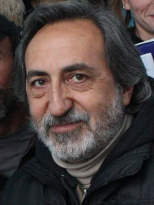 Oğuz Yalçın; Türk yönetmen, senarist