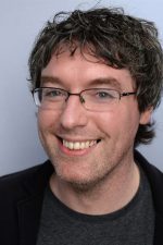 Ruairí Robinson; Dublin,İrlanda doğumlu İrlandalı idari yapımcı, yönetmen