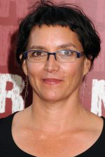 Sara Blecher; Johannesburg, Güney Afrika doğumlu Güney Afrikalı yönetmen, yapımcı