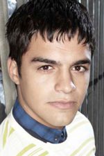 Sean Teale; Wandsworth,Londra,İngiltere doğumlu Sean James Teale olarak da bilinen İngiliz oyuncu