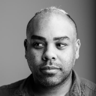 Cosmos Kiindarius; Montego Bay, Jamaika doğumlu Jamaikalı yapımcı