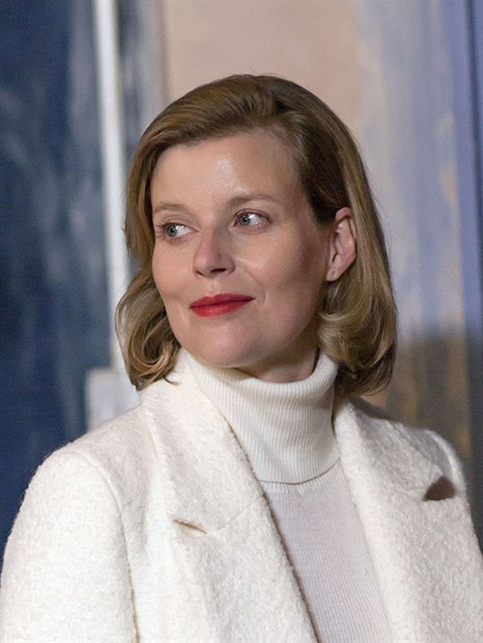 Lucy Akhurst; oyuncu