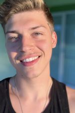 Ricky Garcia; Porto Riko doğumlu Porto Rikolu oyuncu