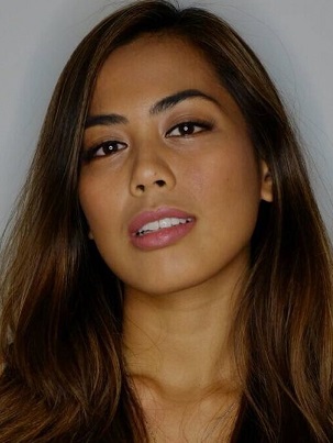 Iana Bernardez; Filipinli oyuncu