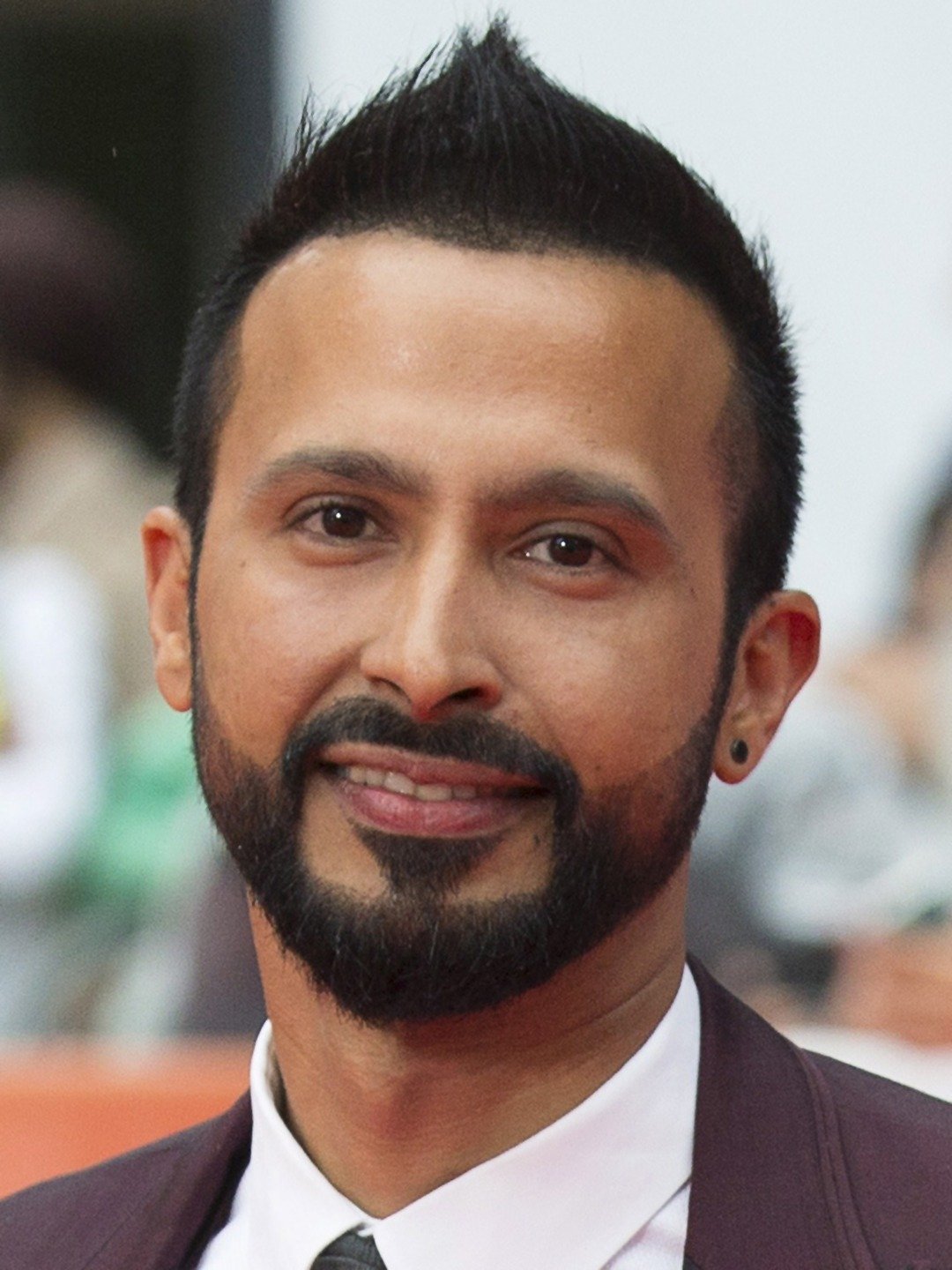 Ali Kazmi; Karaçi, Pakistan doğumlu Pakistanlı oyuncu