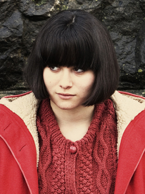 Yasmin Paige; Londra,İngiltere doğumlu İngiliz  oyuncu