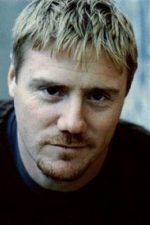 Steven Waddington; İngiliz  oyuncu