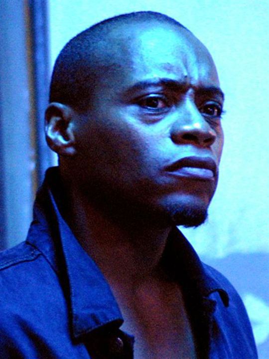 Fraser James; James Fraser olarak da bilinen İngiliz  oyuncu